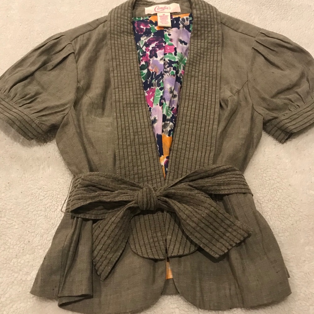 Cropped Tie Waist Blazer w/ Puff Shoulders